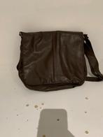 Bruine handtas, Handtassen en Accessoires, Tassen | Damestassen, Ophalen, Gebruikt, Bruin, Handtas
