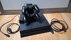 Playstation 4 met accessoires, Ophalen, Met 2 controllers, Zo goed als nieuw, 1 TB