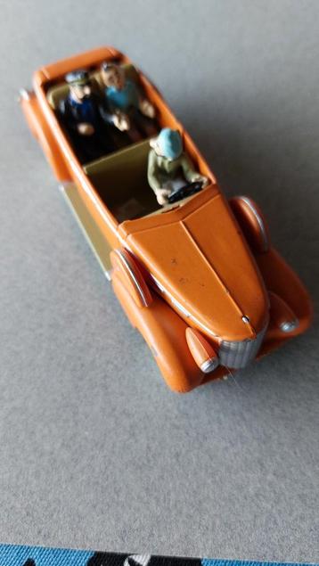 En voiture avec Tintin  ....voiture miniature Hergé beschikbaar voor biedingen