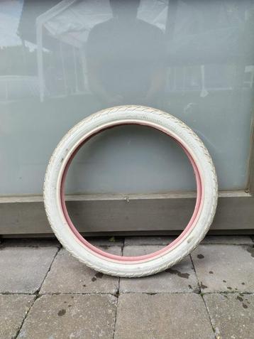 Deli Tire buitenband 18 x 2,125 inch ivory beschikbaar voor biedingen