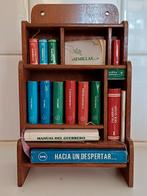 Schattig mini boekenrekje met Spaanstalige boekjes, Antiek en Kunst, Curiosa en Brocante, Ophalen of Verzenden