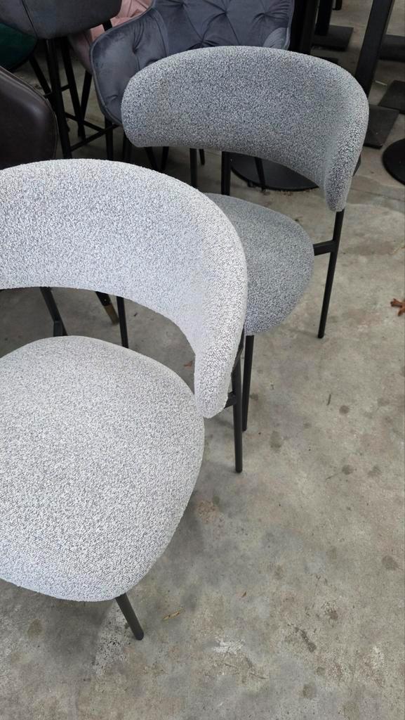 Super soft beige en grijs in promo horeca café lot partij, Antiek en Kunst, Antiek | Meubels | Stoelen en Sofa's, Ophalen