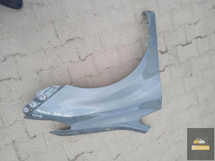 Toyota Sienna III 10- rechtervleugel, Auto-onderdelen, Carrosserie, Toyota, Gebruikt