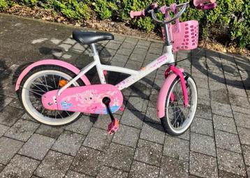 Meisjesfiets beschikbaar voor biedingen