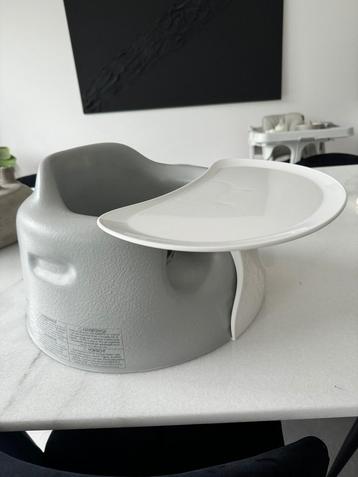 Bumbo zitje + tafel NIEUW disponible aux enchères