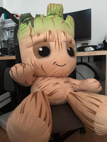 Groot Pluche beschikbaar voor biedingen