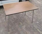 Belle table de cuisine rétro en bois et métal - 100x60x73, Quatre personnes, Enlèvement ou Envoi, Autres essences de bois, Comme neuf