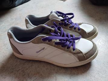 Golfschoenen beschikbaar voor biedingen