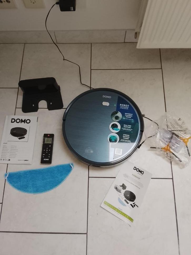 Domo robotstofzuiger met dweilfunctie, Elektronische apparatuur, Stofzuigers, Zo goed als nieuw, Robotstofzuiger, 1200 tot 1600 watt
