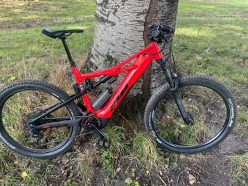 Ktm MACINA KAPOHO 2973 XL bj 2021 ktm oranje beschikbaar voor biedingen