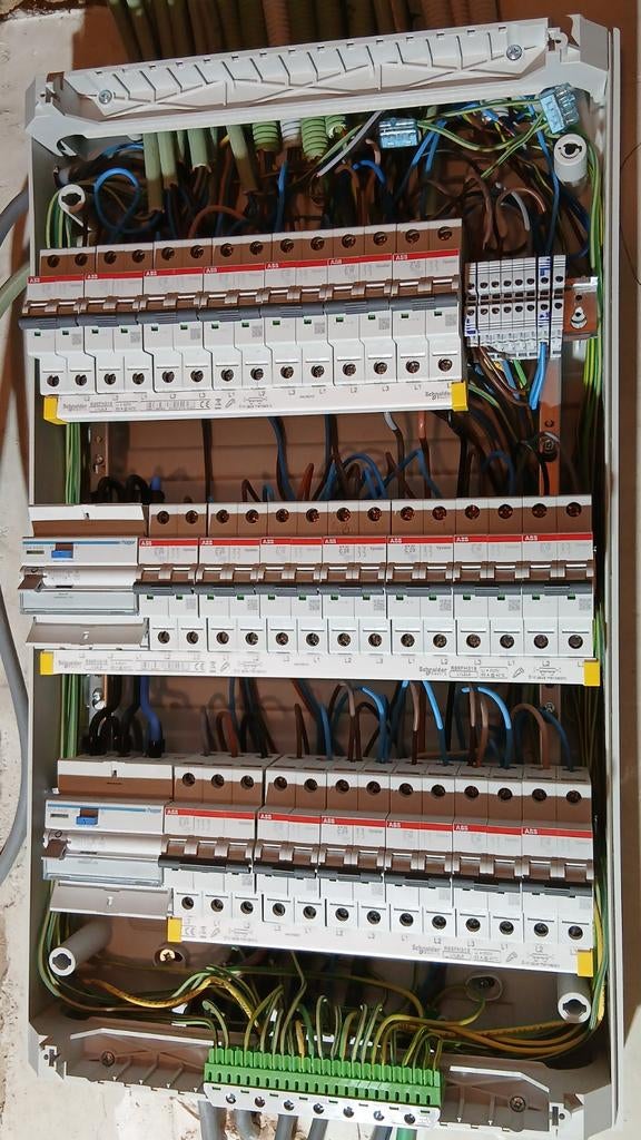 Électricien  installation  dépannage. Conformité, Informatique & Logiciels, Mémoire RAM, Enlèvement ou Envoi