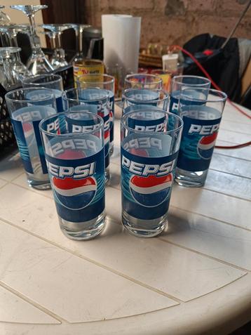 Pepsi glazen  beschikbaar voor biedingen