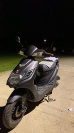 Viva gts scooter, Fietsen en Brommers, Scooters | Peugeot, Ophalen, Zo goed als nieuw