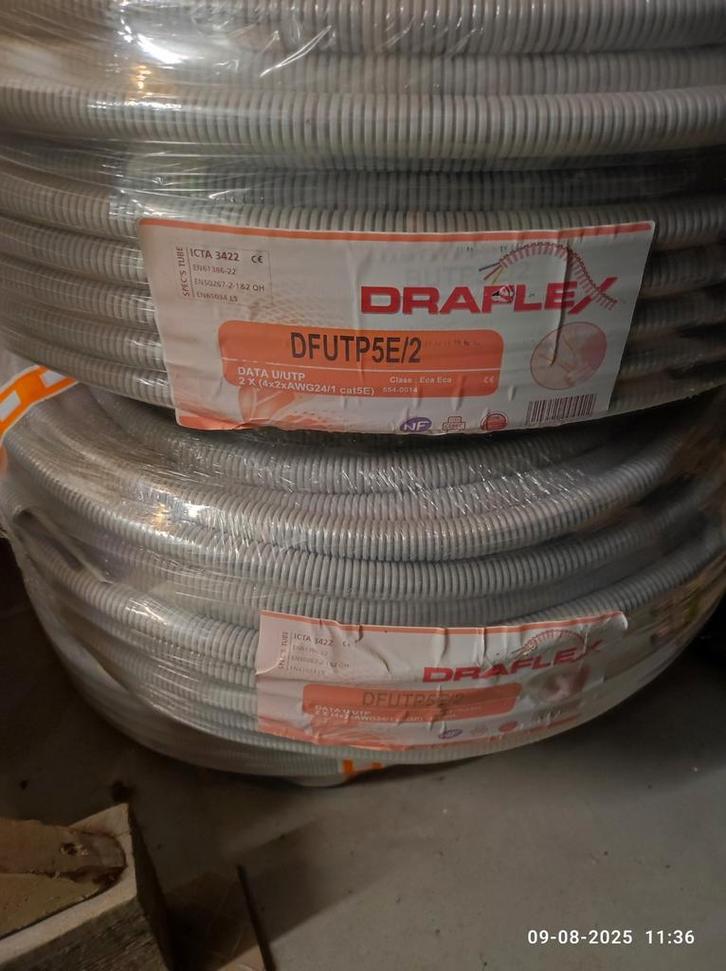 Draflex UTP cat 5E 2x in buis - nieuw 3 rollen - 100m flex, Doe-het-zelf en Bouw, Elektriciteit en Kabels, Nieuw, Kabel of Snoer