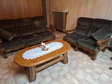 Salon + salontafel beschikbaar voor biedingen
