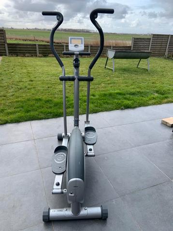 Crosstrainer DOMYOS grijs, prijs bespreekbaar via chat. beschikbaar voor biedingen