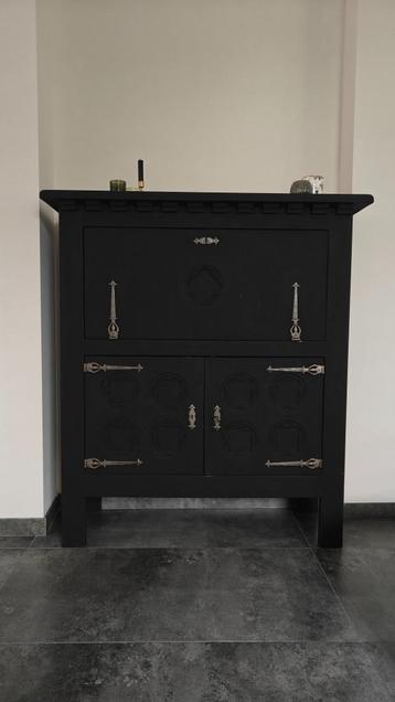 Barkast - eiken beschikbaar voor biedingen