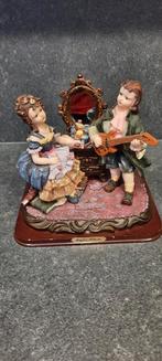 Statue de couple avec guitare, Comme neuf, Enlèvement ou Envoi