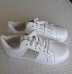 Nieuw witte sneakers maat 38, Kleding | Dames, Schoenen, Nieuw, ANDERE, Sneakers, Ophalen of Verzenden