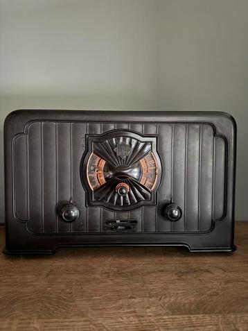 Bakeliet radio Telefunken 340W