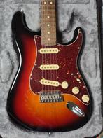 Fender American Pro II Stratocaster 3-Tone Sunburst, Muziek en Instrumenten, Snaarinstrumenten | Gitaren | Elektrisch, Ophalen
