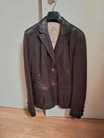 Damesvest leder medium, Ophalen, Gedragen