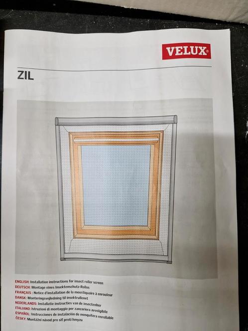 Moustiquaire rétractable Velux (3 pièces, 2+1 gratuites), Bricolage & Construction, Vitres, Châssis & Fenêtres, Comme neuf, Lucarne