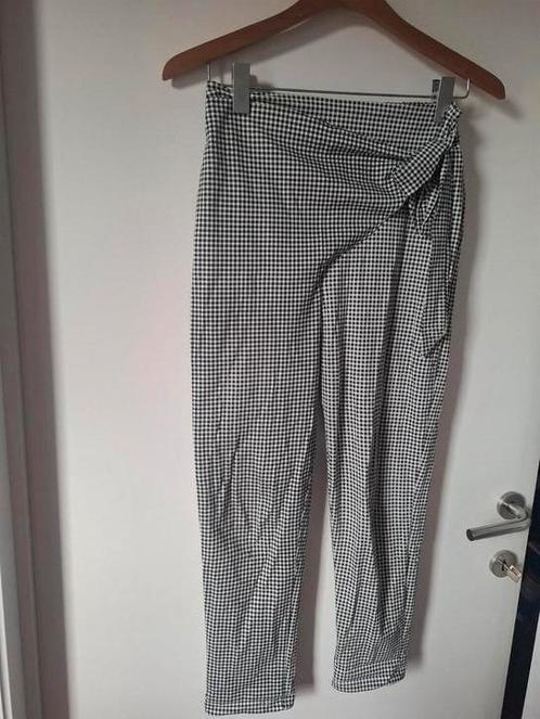 Negen geruite broek S zwart wit, Kleding | Dames, Broeken en Pantalons, Nieuw, Wit, Ophalen of Verzenden