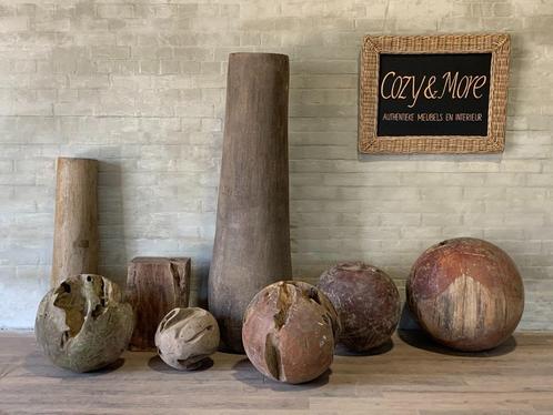 Palmstammen en houten ballen - geschikt voor buiten., Maison & Meubles, Accessoires pour la Maison | Colonnes & Piliers, Neuf