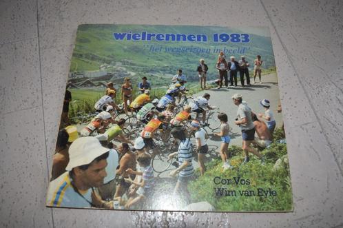 Wielrennen 1983 "het wegseizoen in beeld", Livres, Livres de sport, Comme neuf, Course à pied et Cyclisme, Enlèvement ou Envoi