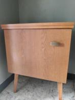 vintage naaimachinekast, Hobby en Vrije tijd, Naaimachines en Toebehoren, Ophalen, Gebruikt, Naaimachine, Overige merken