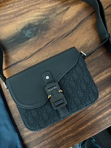 Dior saddle bag men BLACK leather beschikbaar voor biedingen