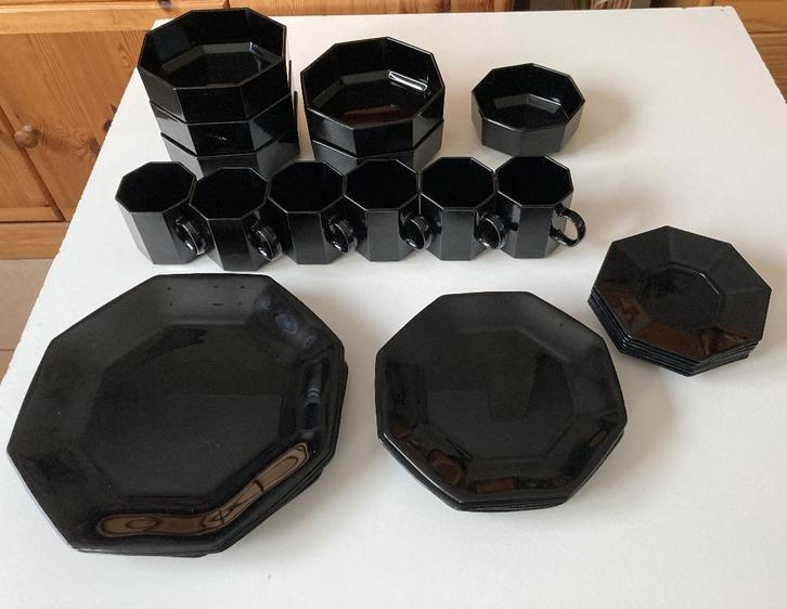 service arcopal noir octime (29 pièces), Maison & Meubles, Cuisine | Vaisselle, Uni, Enlèvement