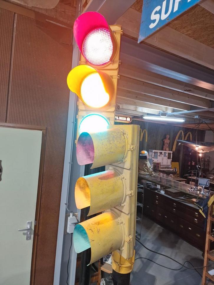 Amerikaanse stoplicht  traffic light, Verzamelen, Merken en Reclamevoorwerpen, Gebruikt, Lichtbak of (neon) lamp, Ophalen