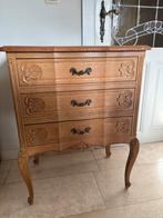 Antiek kastje, Enlèvement