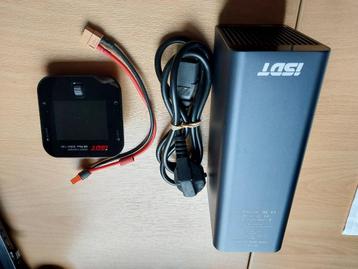 ISDT Q6 PLUS 300 watt lader + SP2417 voeding van 170 € nu, Hobby en Vrije tijd, Ophalen