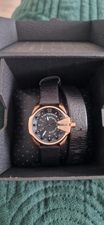 Horloge  beschikbaar voor biedingen