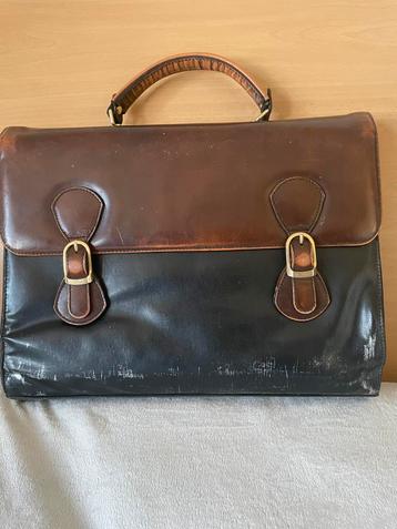 Leren boekentasje, Handtassen en Accessoires, Tassen | Schooltassen, Ophalen, Minder dan 30 cm, Aktetas of Boekentas, Leer