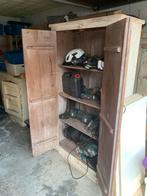 Mooie kast wel op te schuren of schilderen., Huis en Inrichting, Ophalen