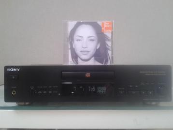 SONY CDP XB 720 QS, CD-SPELER + SADE CD. beschikbaar voor biedingen