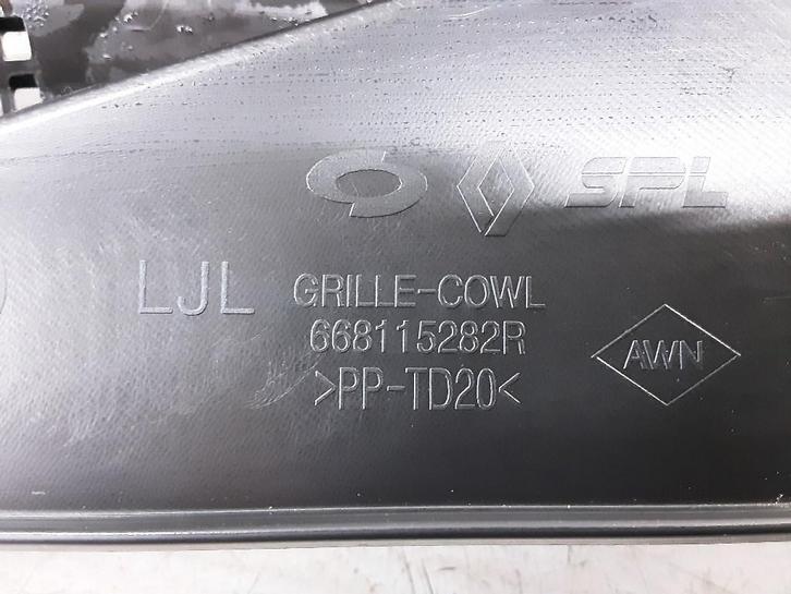 SIERLIJSTEN VOORRUIT Renault Arkana (RJLL) (668115282R), Auto-onderdelen, Carrosserie, Renault, Voor, Gebruikt