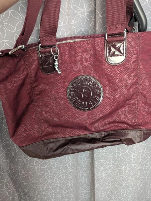 Sac a bandoulière Kipling parfait état comme neuf car pas ut, Handtassen en Accessoires, Tassen | Schoudertassen, Kipling, Ophalen of Verzenden