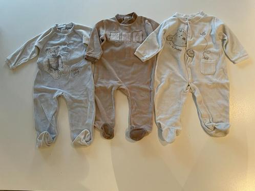 3 kruippakjes / pyjamas, Kinderen en Baby's, Babykleding | Maat 80, Gebruikt, Jongetje of Meisje, Nacht- of Onderkleding, Ophalen of Verzenden