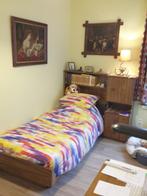 Eenpersoonsbed met ruime nachtkast en bureau, Huis en Inrichting, Ophalen, 90 cm, Eenpersoons, Bruin