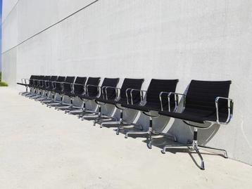 Vitra Eames  EA108 chroom stoelen, groot aantal  beschikbaar voor biedingen