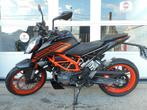 KTM 125 Duke met slechts 1400 km, Motoren, Bedrijf, 125 cc, 11 kW of minder, 1 cilinder