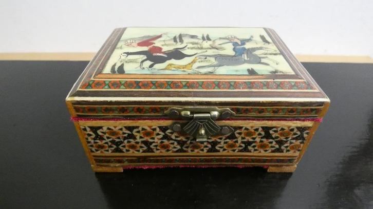 Perzische ingelegd khatam marqueterie doosje [1364], Antiek en Kunst, Antiek | Woonaccessoires, Ophalen of Verzenden