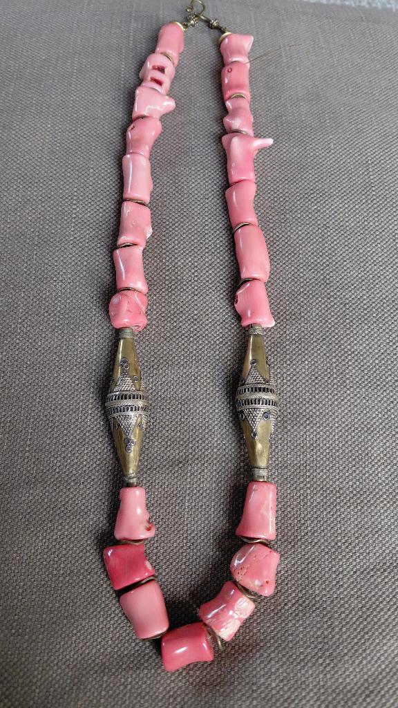 ketting met koralen, Bijoux, Sacs & Beauté, Colliers, Utilisé, Autres matériaux, Rose, Enlèvement ou Envoi