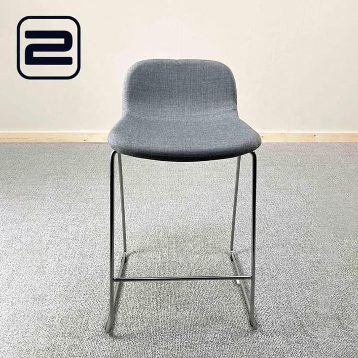 MATERIA NeoLite Barkruk, Huis en Inrichting, Barkrukken, Zo goed als nieuw, 60 tot 90 cm, Kunststof, Metaal, 1 kruk, Met voetsteun