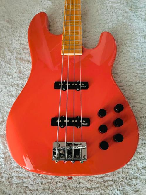 Mark Bass Gv,,bass 6 cordes, Muziek en Instrumenten, Snaarinstrumenten | Gitaren | Bas, Zo goed als nieuw, 6-snarig, Ophalen